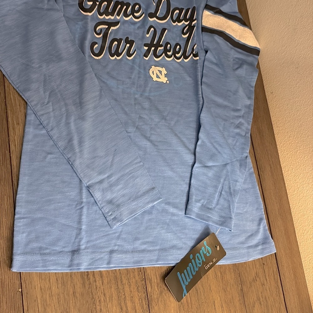 NWT [Gen2] North Carolina Tar Heels NCAA Long Sleeve Shirt Juniors Large or XL - Picture 6 of 10